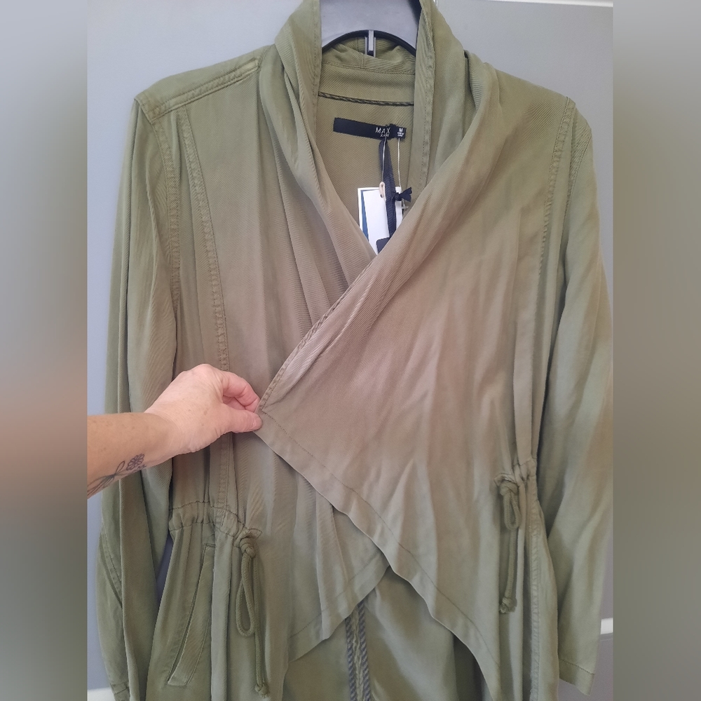 Light weight spring/fall Jacket - Picture 5 of 5
